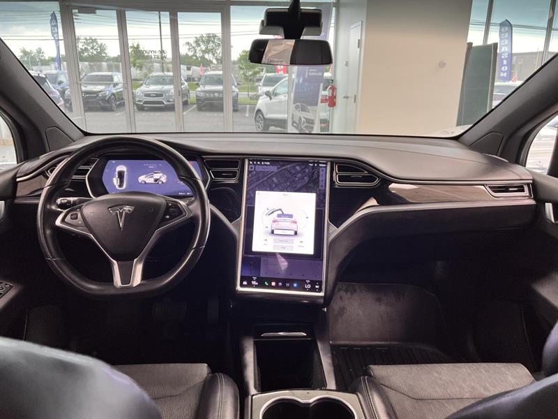 tesla Model X 2016 - 18