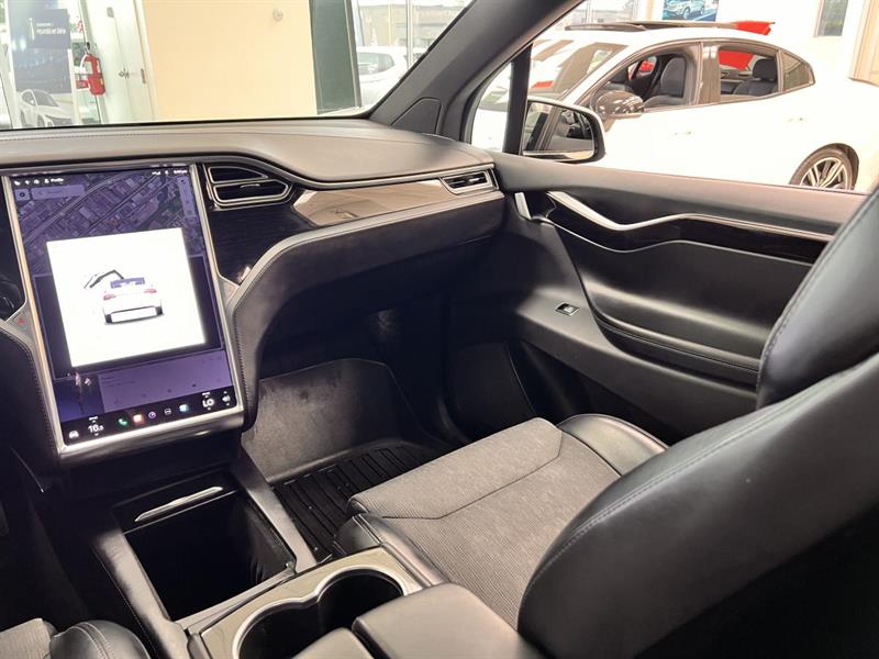 tesla Model X 2016 - 19