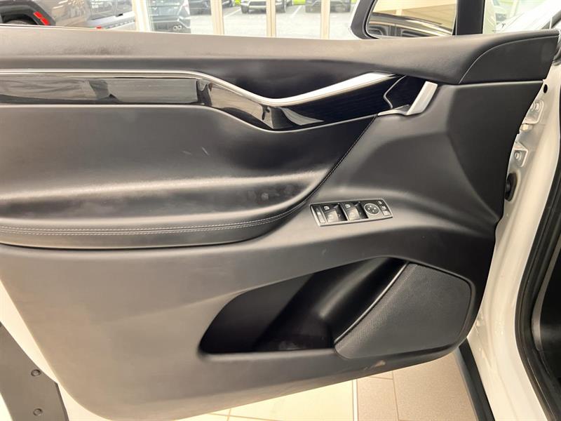 tesla Model X 2016 - 21