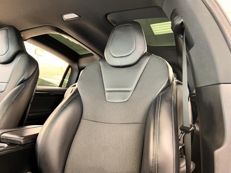tesla Model X 2016 - 24