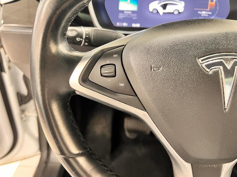tesla Model X 2016 - 32