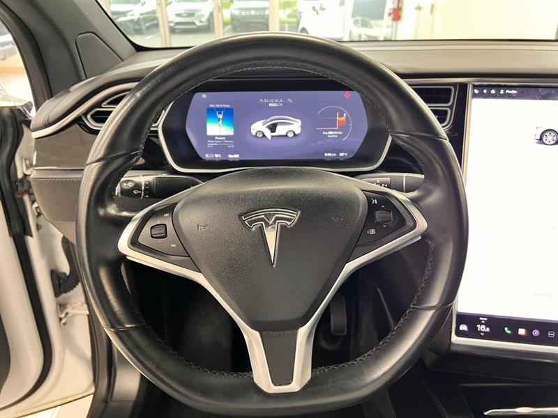 tesla Model X 2016 - 33