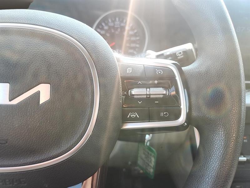 kia Carnival 2022 - 11