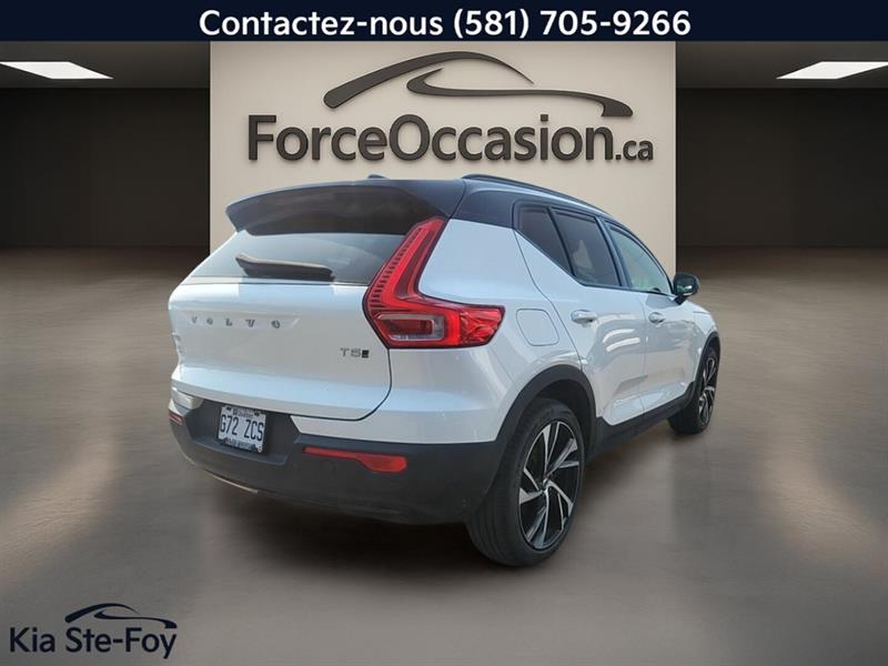 volvo XC40 2022 - 2