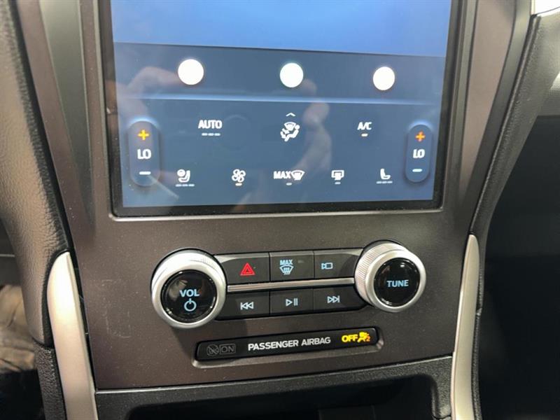 ford Edge 2021 - 17