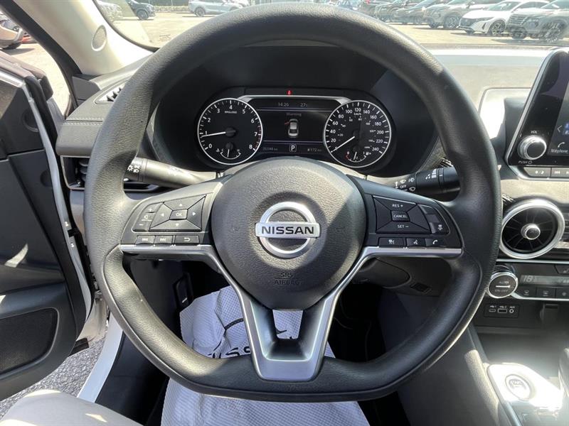 nissan Sentra 2023 - 12