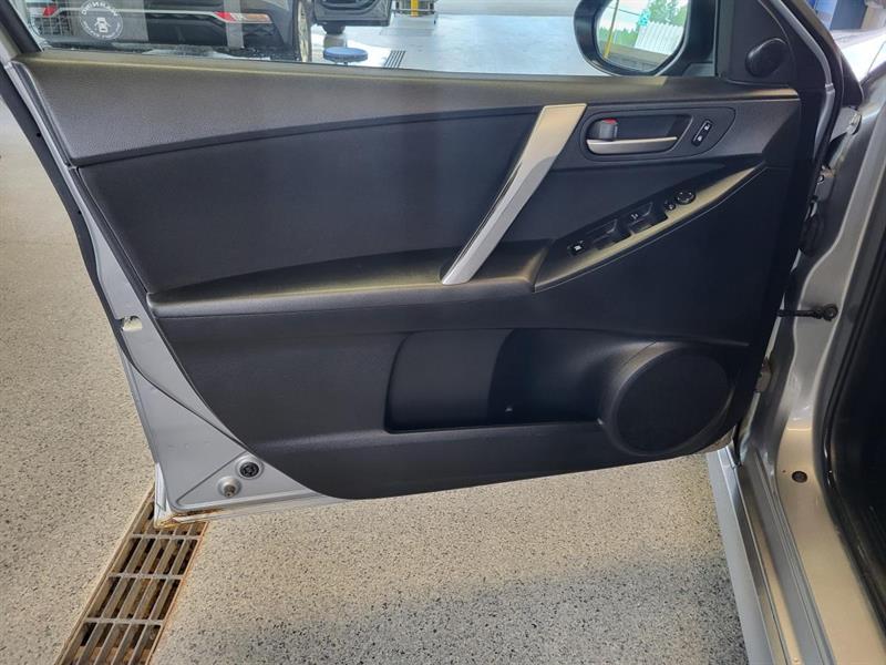 mazda Mazda3 2013 - 11