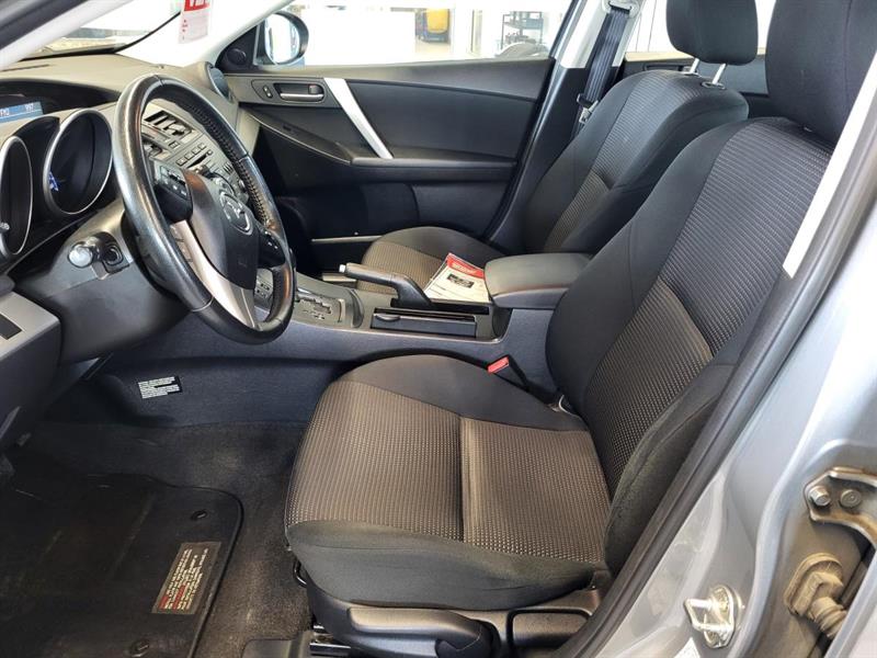 mazda Mazda3 2013 - 12
