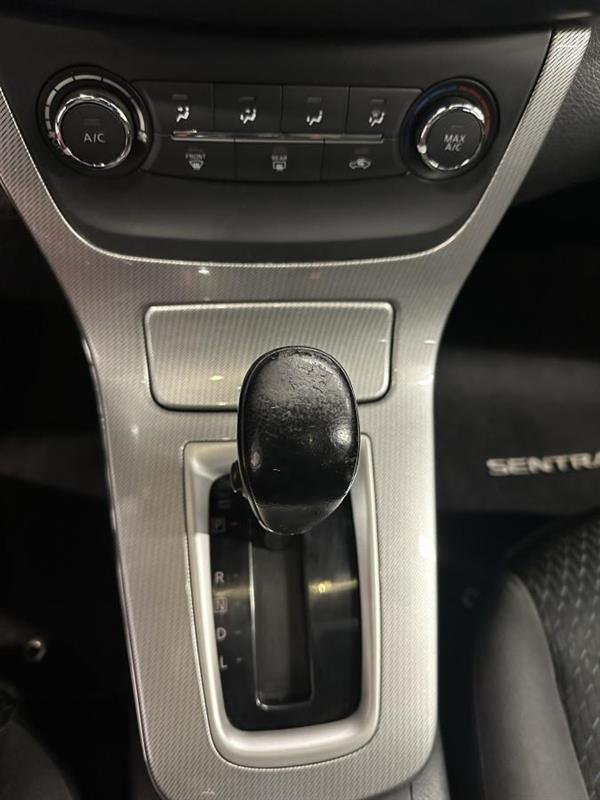 nissan Sentra 2015 - 23