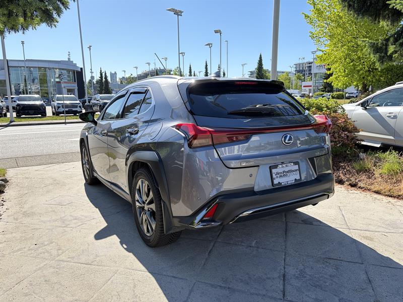 lexus UX 2021 - 5