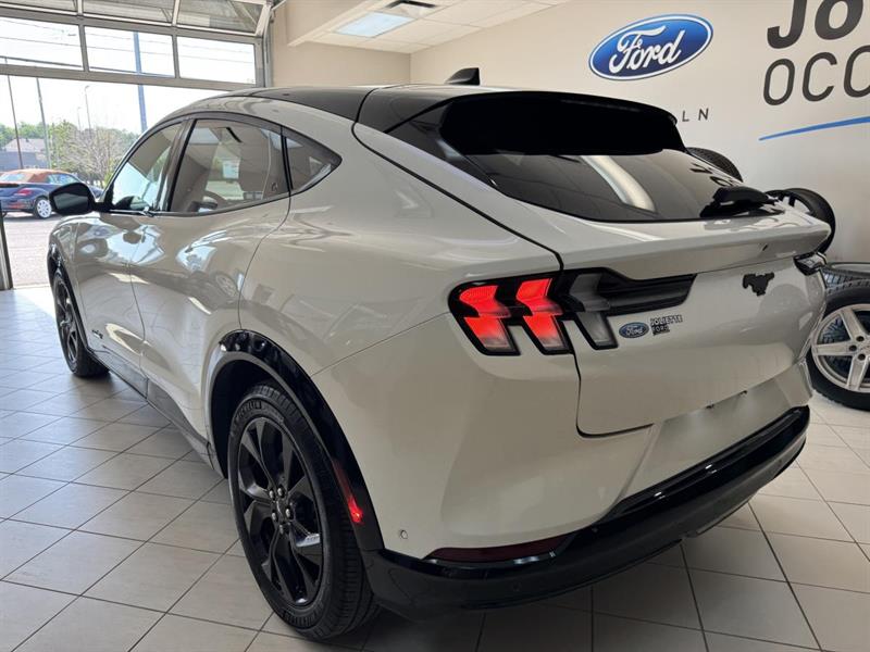 ford Mustang Mach-E 2023 - 3