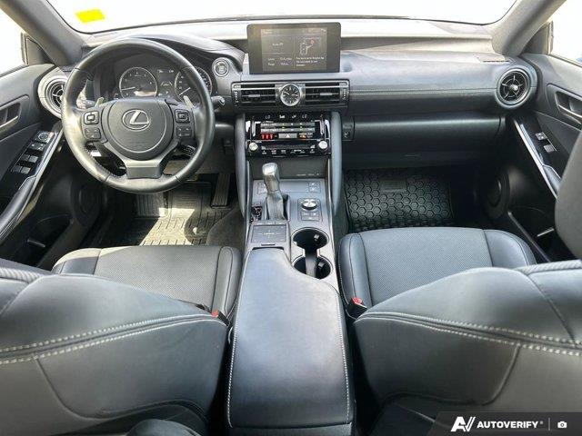 lexus IS 2024 - 27
