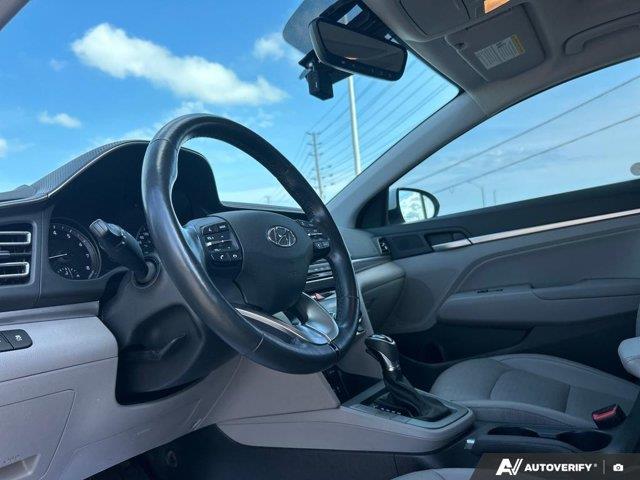 hyundai Elantra 2020 - 16