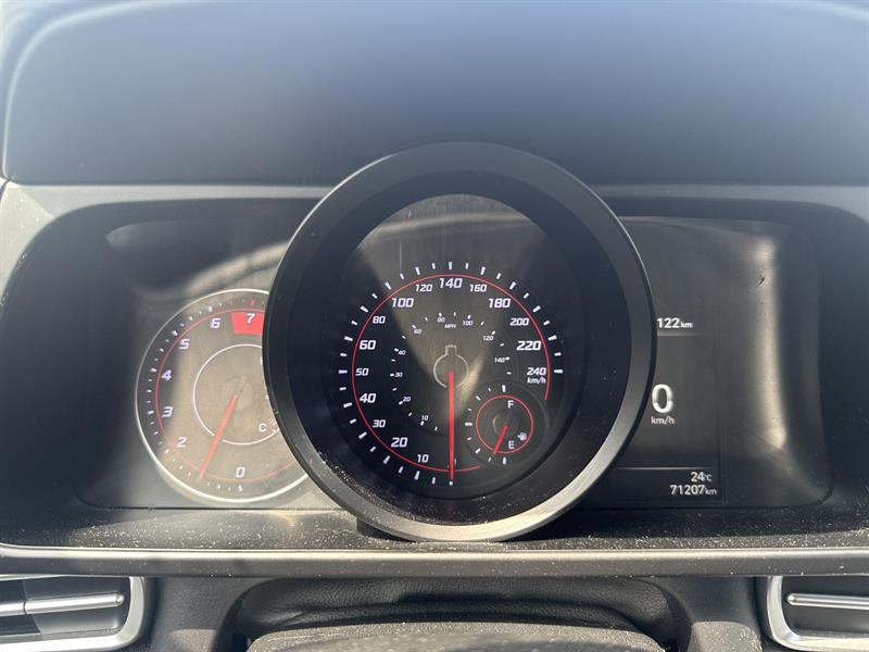 hyundai Elantra 2023 - 10