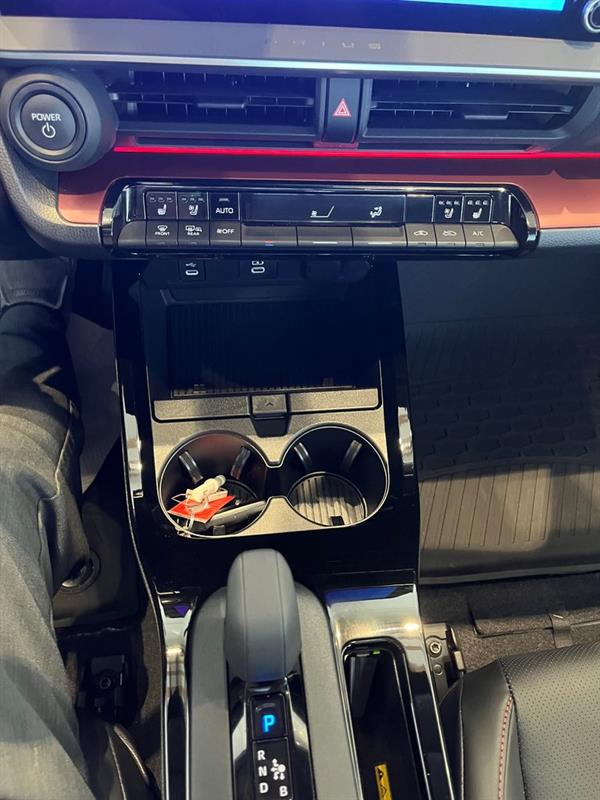 toyota Prius Plug-In Hybrid 2025 - 19