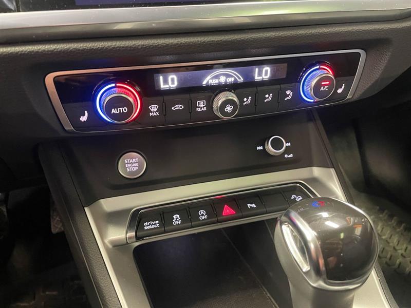 audi Q3 2020 - 9
