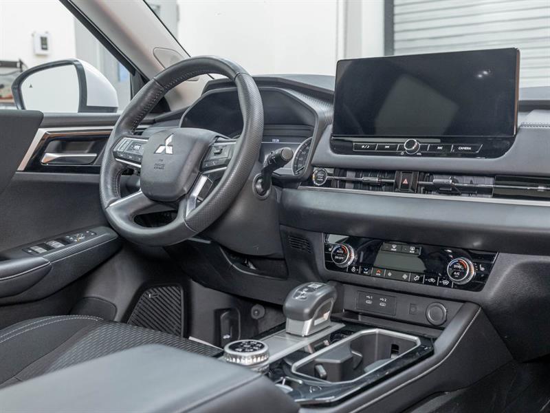 mitsubishi Outlander 2025 - 28