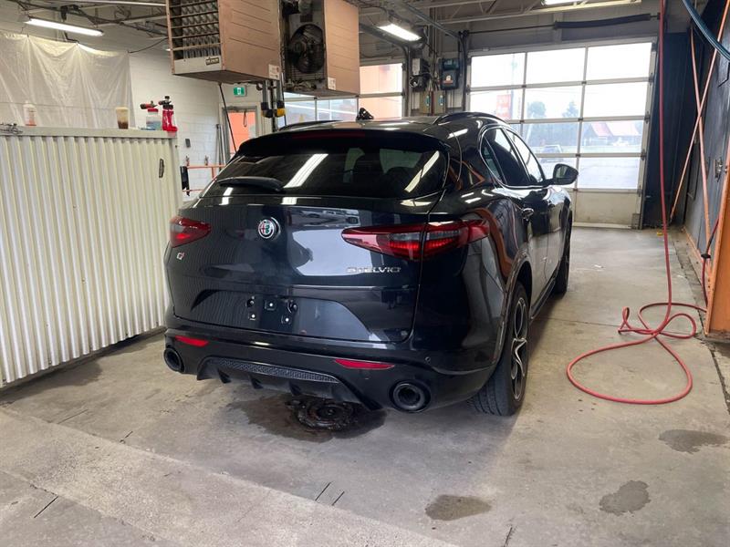 alfa romeo Stelvio 2022 - 10