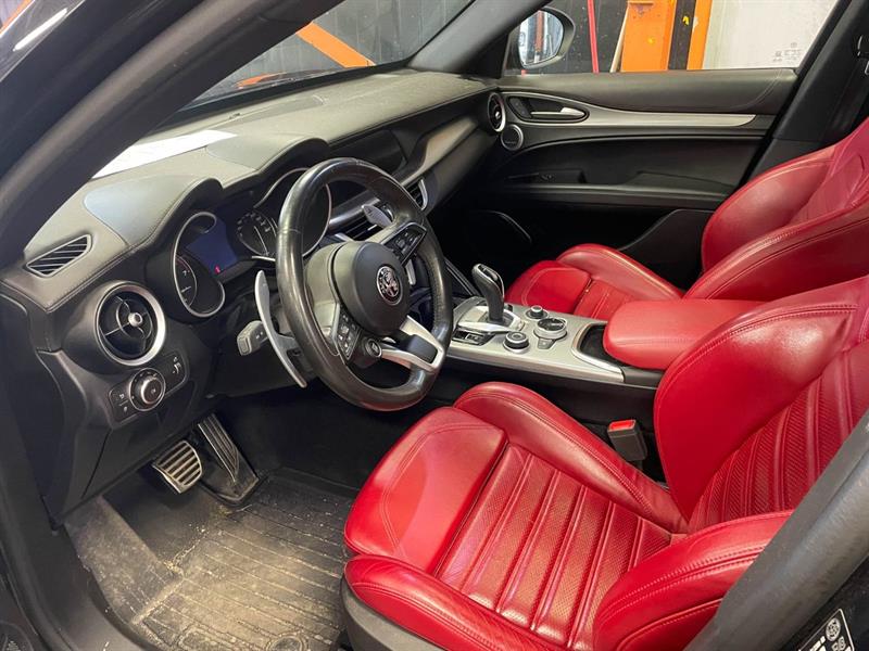 alfa romeo Stelvio 2022 - 5