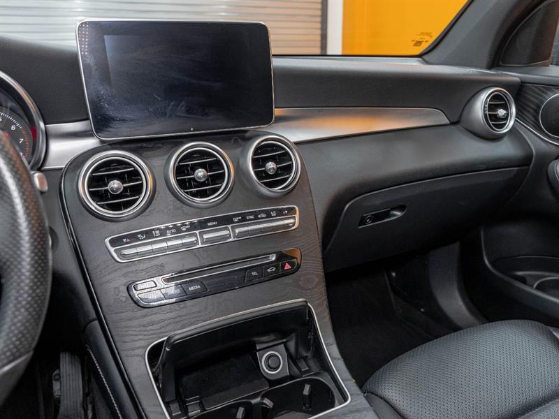 mercedes-benz GLC 2018 - 21