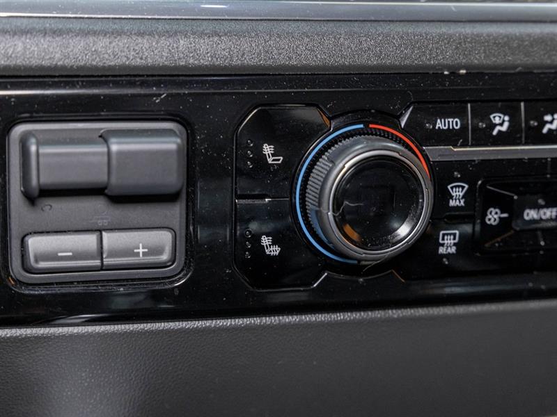 chevrolet Silverado 1500 2024 - 23