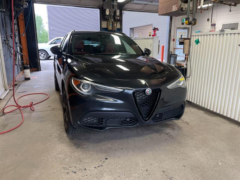 alfa romeo Stelvio 2022 - 12