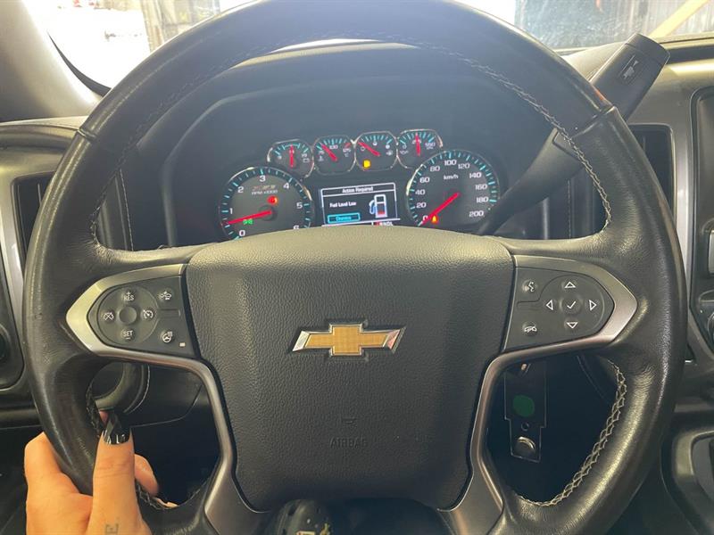 chevrolet Silverado 1500 2018 - 16