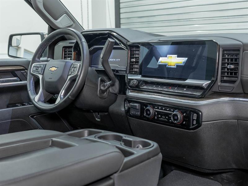 chevrolet Silverado 1500 2025 - 31