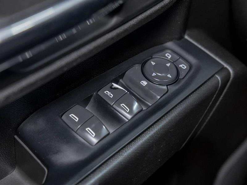 chevrolet Silverado 2500HD 2023 - 26