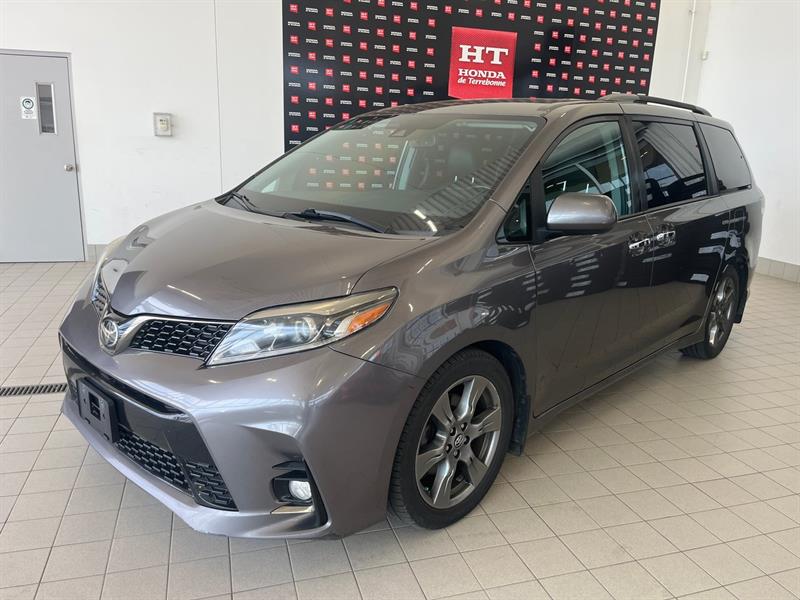 toyota Sienna 2019