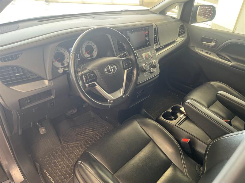 toyota Sienna 2019 - 11