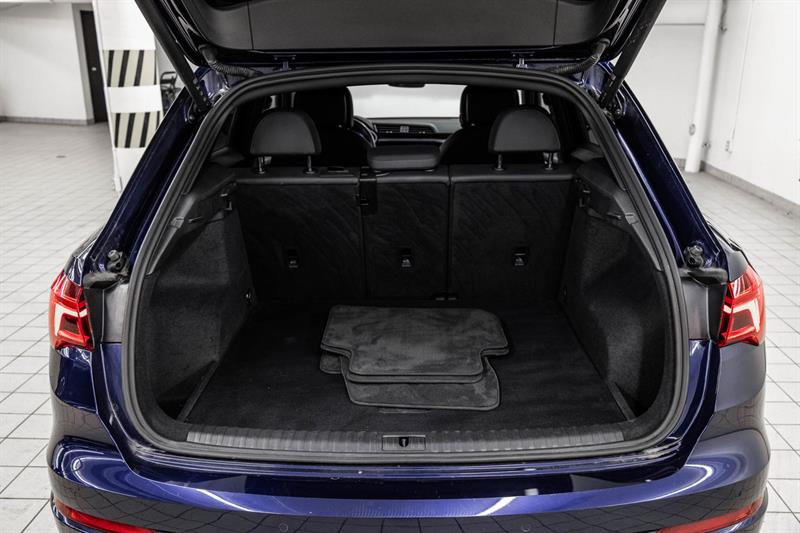 audi Q3 2022 - 11