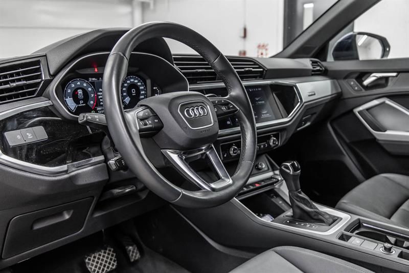audi Q3 2022 - 16
