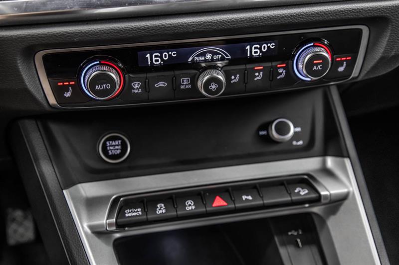 audi Q3 2022 - 24