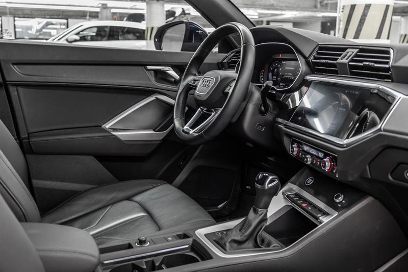 audi Q3 2022 - 35