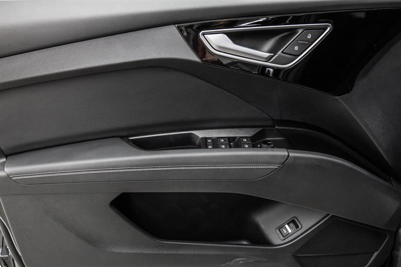 audi Q4 e-tron 2024 - 13