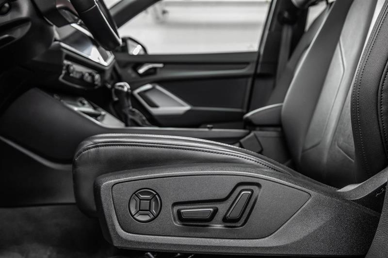 audi Q3 2022 - 14