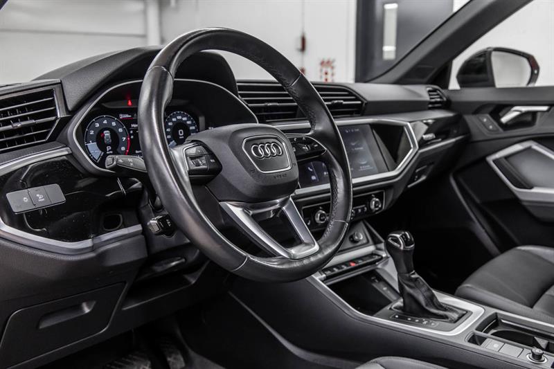audi Q3 2022 - 16