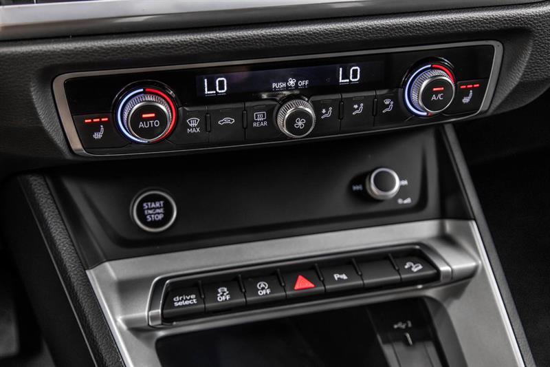 audi Q3 2022 - 25