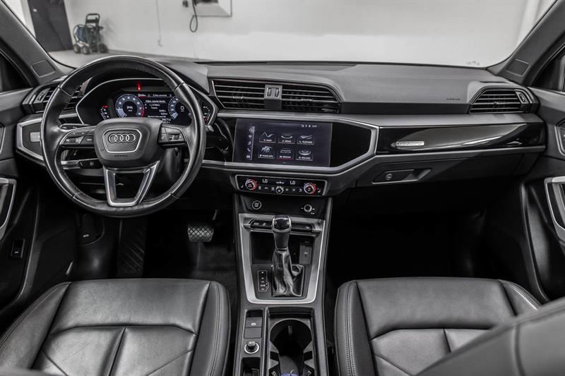 audi Q3 2022 - 32