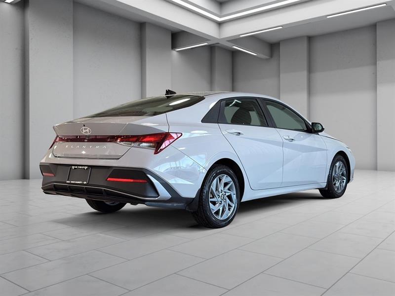 hyundai Elantra 2025 - 13