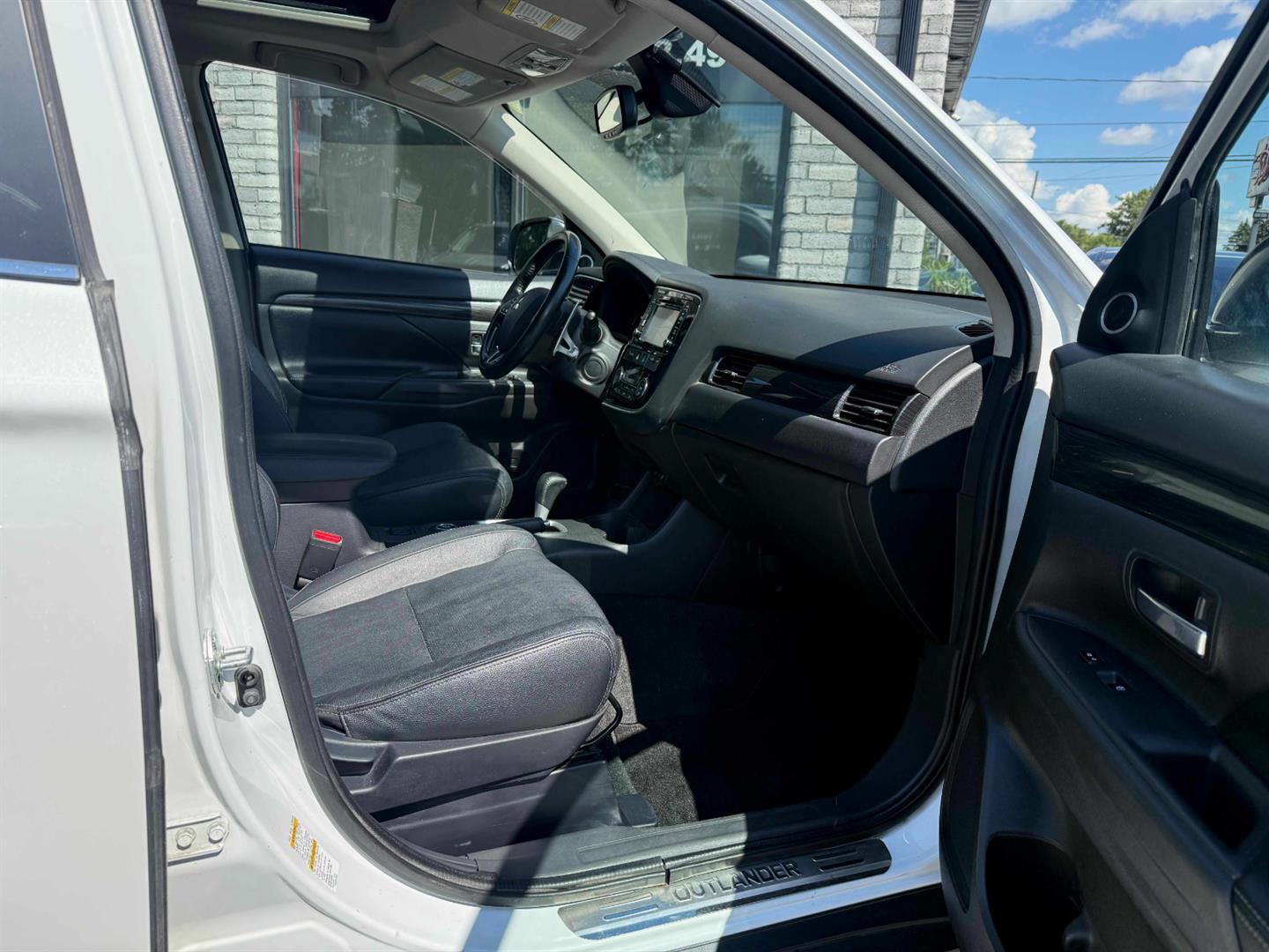 mitsubishi Outlander 2016 - 18