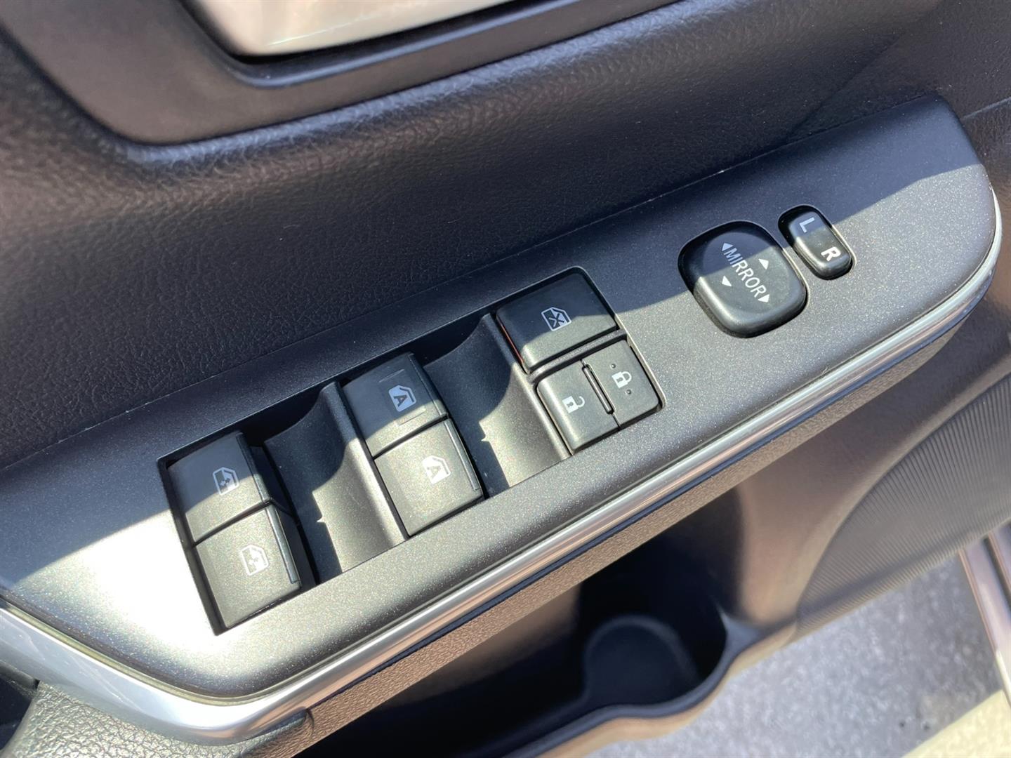 toyota Camry 2016 - 11