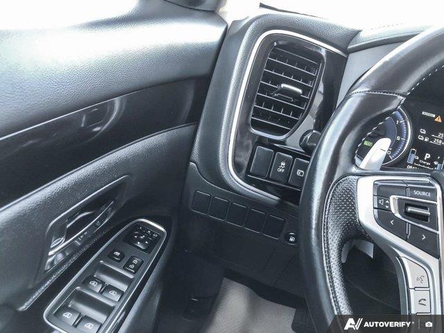 mitsubishi Outlander rechargeable 2022 - 16