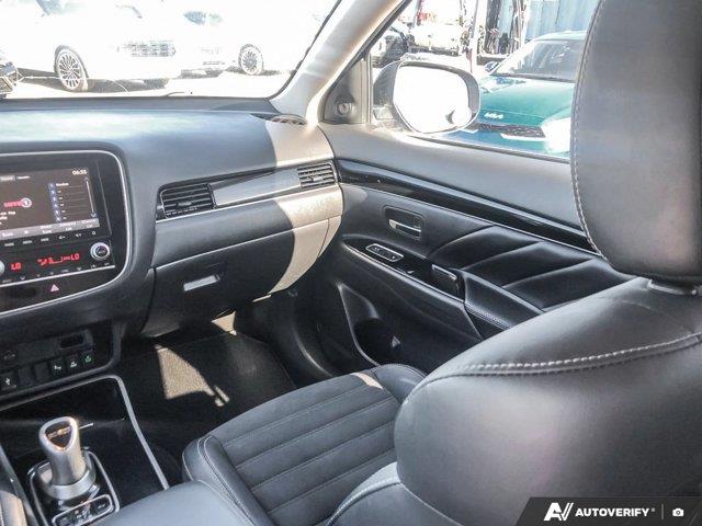 mitsubishi Outlander rechargeable 2022 - 24