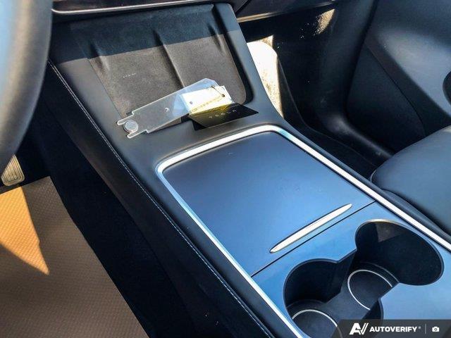 tesla Model Y 2023 - 17