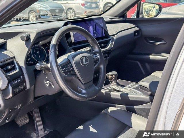lexus UX 2023 - 14