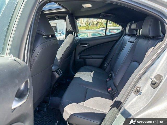 lexus UX 2023 - 25