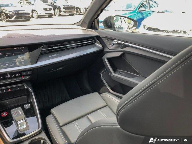audi S3 Sedan 2022 - 28