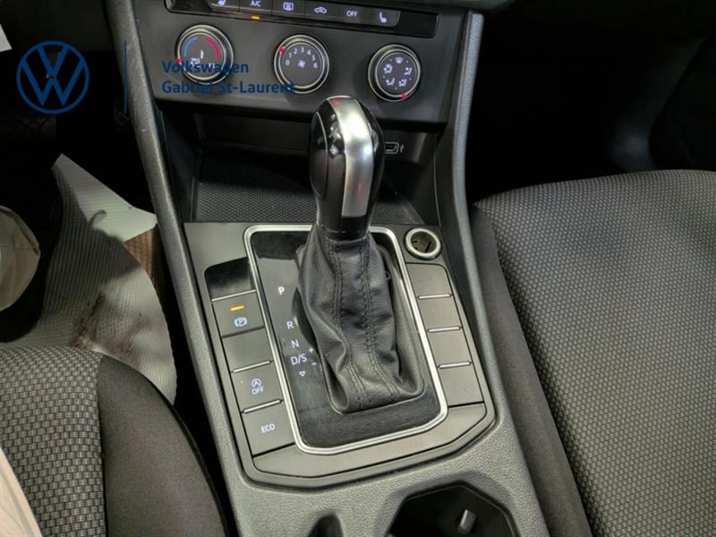 volkswagen Jetta 2019 - 12